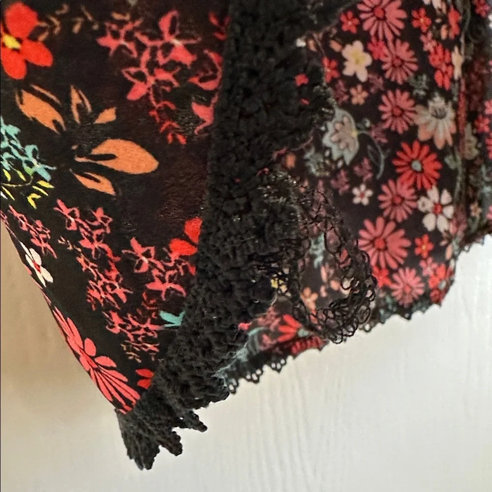 Belle Du Jour Black and Red Floral Tank Top - Picture 7 of 7